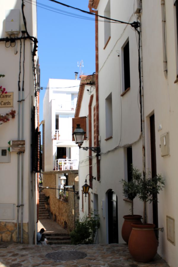 white street tossa de mar