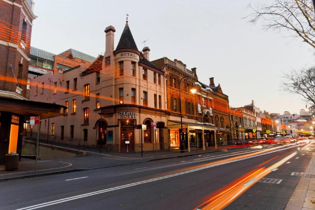the russell boutique hotel