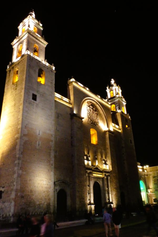 merida church night